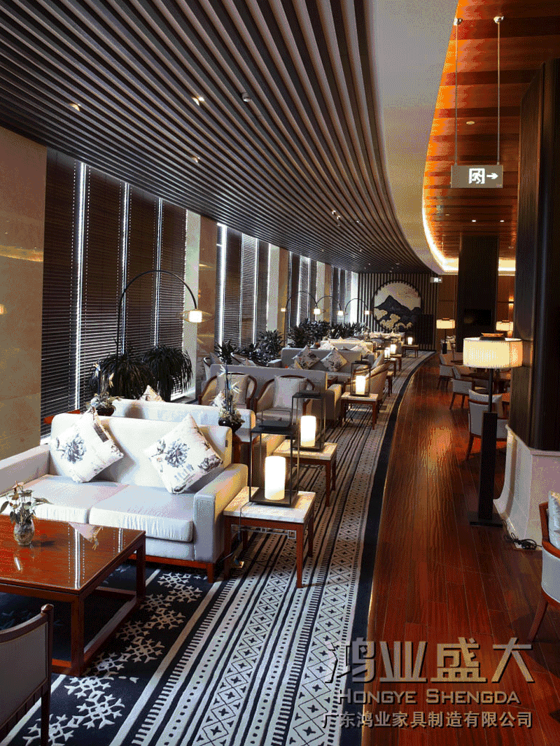 兼具硬朗的陽(yáng)剛之氣與柔和甜美之風(fēng)，良好質(zhì)感，質(zhì)地堅(jiān)實(shí)