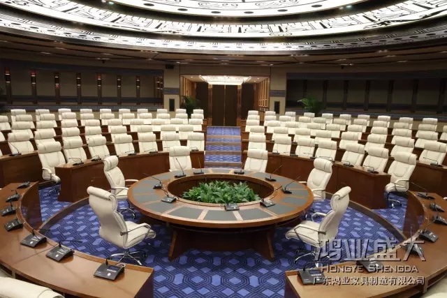 表面還采用優(yōu)質(zhì)天然環(huán)保油漆,無(wú)污染、無(wú)異味