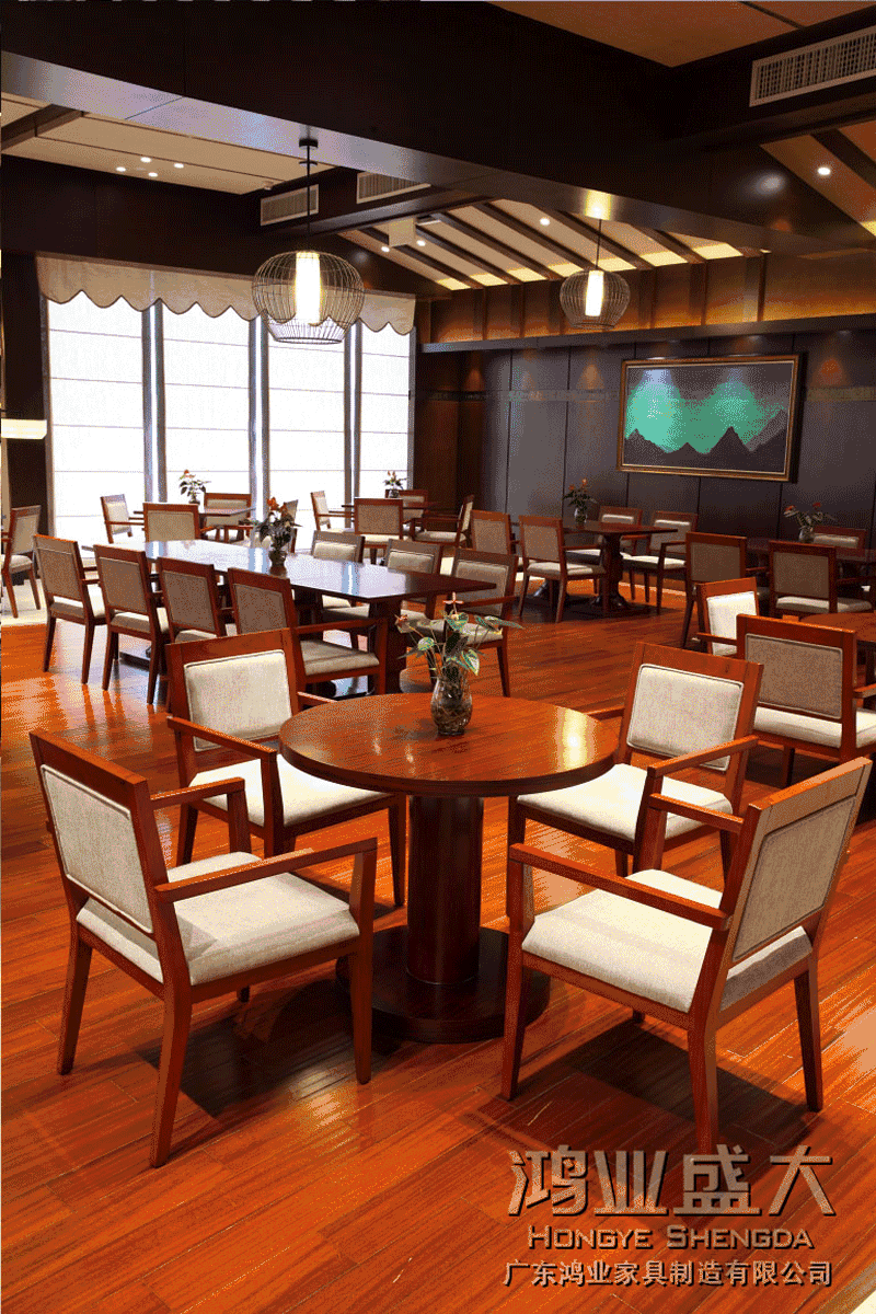 美觀、高雅、及簡(jiǎn)約的特性來(lái)設(shè)計(jì)的實(shí)木餐桌椅子