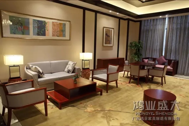 高檔華貴、手感柔軟、絨面豐滿、懸垂性好